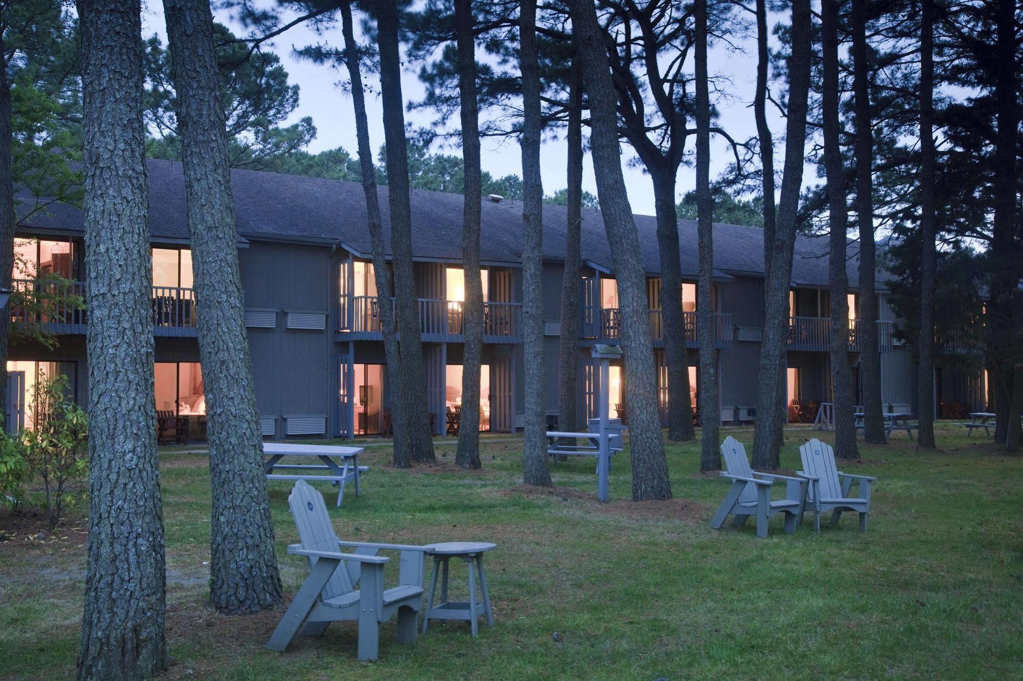 Refuge Inn Chincoteague Exterior photo